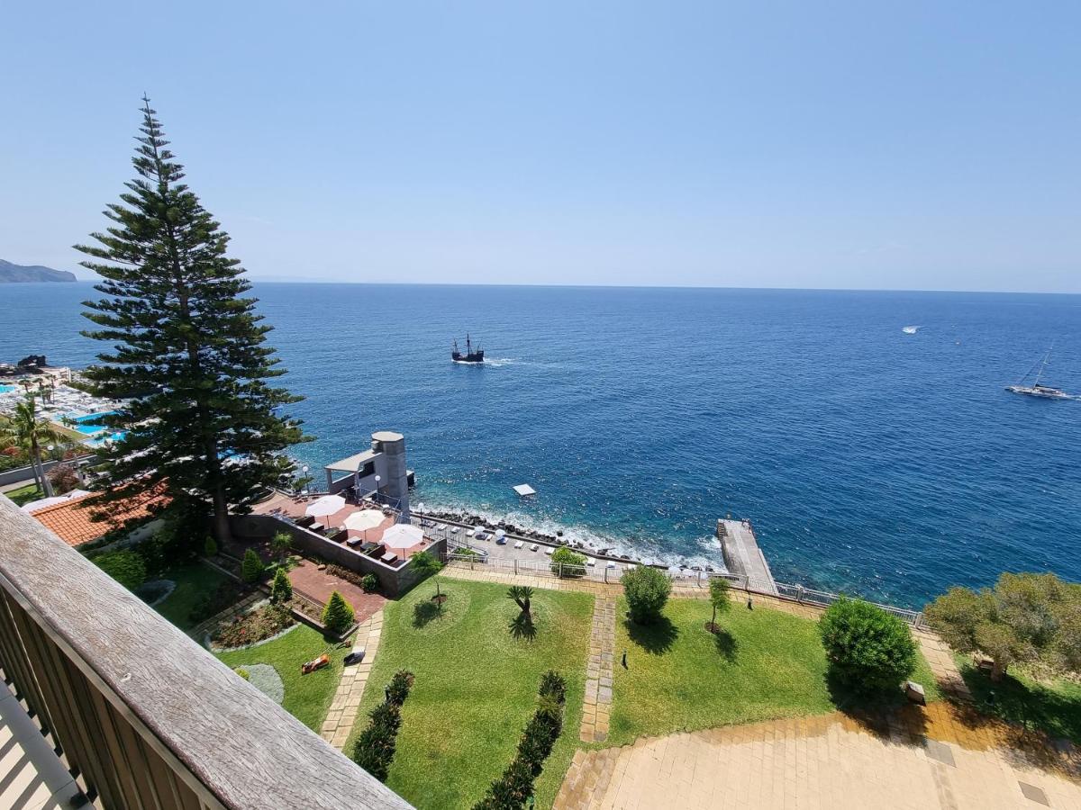 Ocean At Your Feet! Funchal  Exterior photo