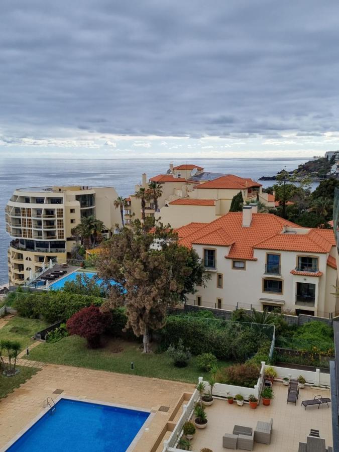 Ocean At Your Feet! Funchal  Exterior photo