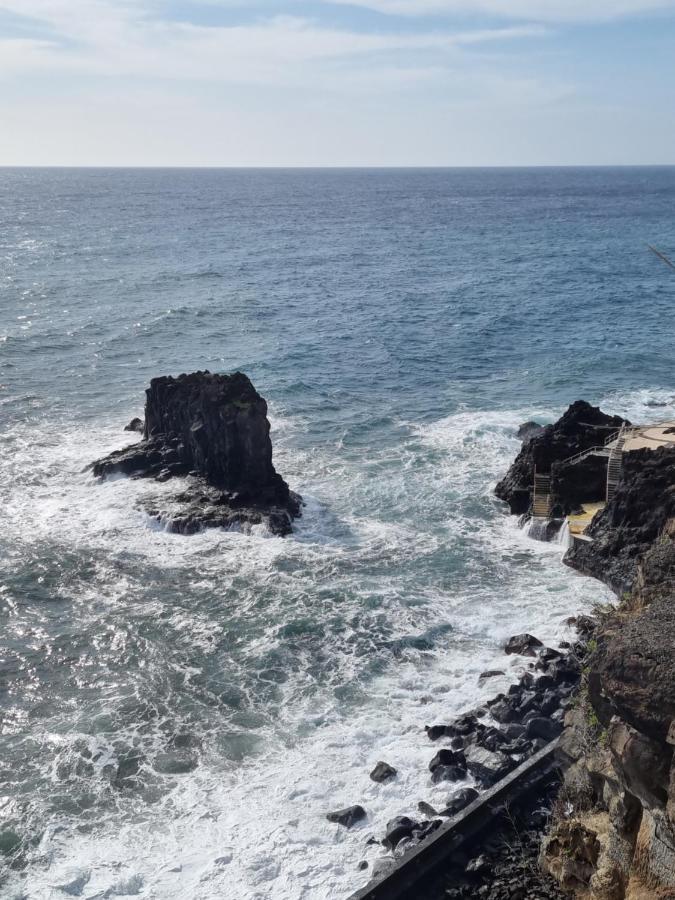Ocean At Your Feet! Funchal  Exterior photo